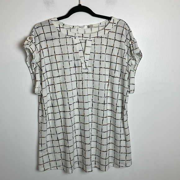Cure Tops - Women’s Blouse Cure Size 1XL Color White,Gold,Black